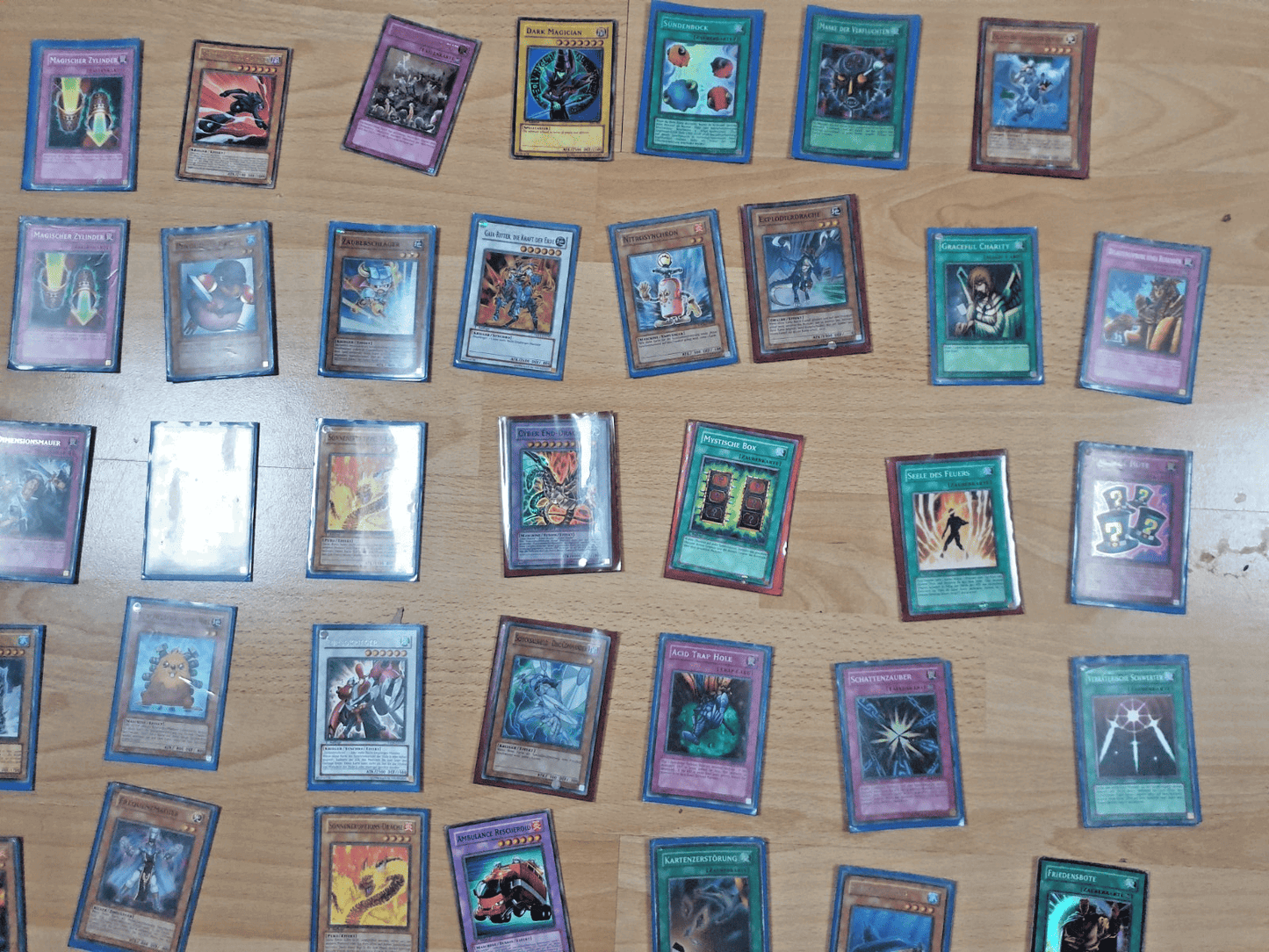 Yugioh Karten Sammlung etwa 300 Karten - Cyber End Drache - Sündenböcke - Holo - azuracht.de